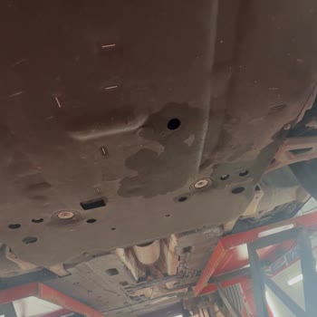 Yağ Kaçağı Giderilmedi Ve Servis İlgisizliği Zaman Kaybına Neden Oldu