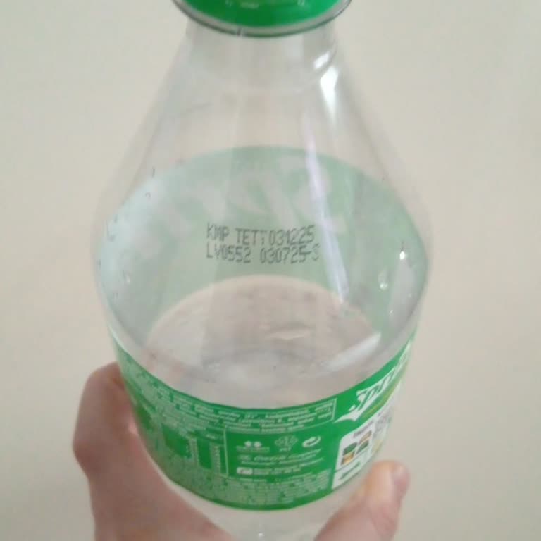 Sprite Caducado Causa Problemas de Salud, Exijo Compensación