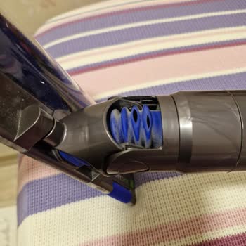 Dyson V15 Fluffy Başlığının Hortumu Altı Ayda Yırtıldı, Garanti Kapsamında Ücretsiz Değişim Talebi