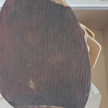 Desa Yüksek Topuklu Ayakkabısının Tabanı Soyulmuş Ve Metal Parçalar Parmaklarıma Batar