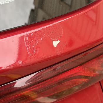 Hyundai Kona’da Boya Atması Sorunu Garanti Kapsamında Kalıcı Olarak Giderilmelidir