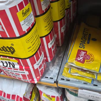 Gölbaşı Çağdaş Market’te Glutensiz Ürünlerin Yan Yana Konulması Çocuk Sağlığını Tehlikeye Atıyor