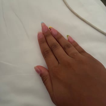 Bal Nail Beauty İpek Kirpiklerimin Büyük Kısmı Döküldü