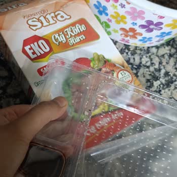 Sekerogluonline.com Sıra Marka Çiğ Köfte Paketlerinin İçinden Salçası Hiç Çıkmadı