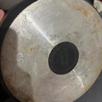 Titanium Tencere Setinin Alt Kısımlarında Kabarma Ve Çizikler Değişim Talebi