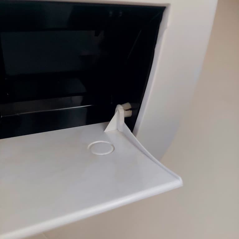 Garanti Kapsamındaki Kapağı Tekrar Kırılan Vestel Klima Ücretsiz Değişim Talebi