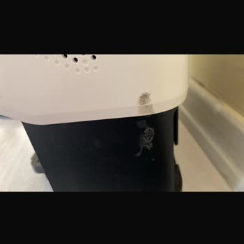 Servise Gönderilen Robot Süpürge Hasarlı Döndü, Değişim İsteniyor