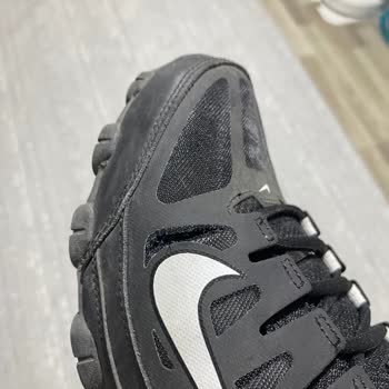Nike Ayakkabımda Kısa Sürede File Yırtılması Ve Mağazalardan Kullanıcı Hatası İddiası
