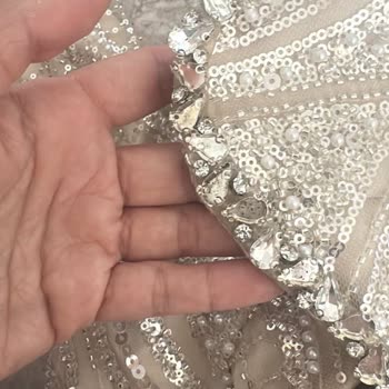 Defne_dress01 Kiralanan Abiyede Yıpranma ve Depozito İadesi Sorunu