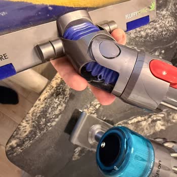 Dyson V15 Hortumu Kendi Kendine Yırtıldı Garanti Reddedildi