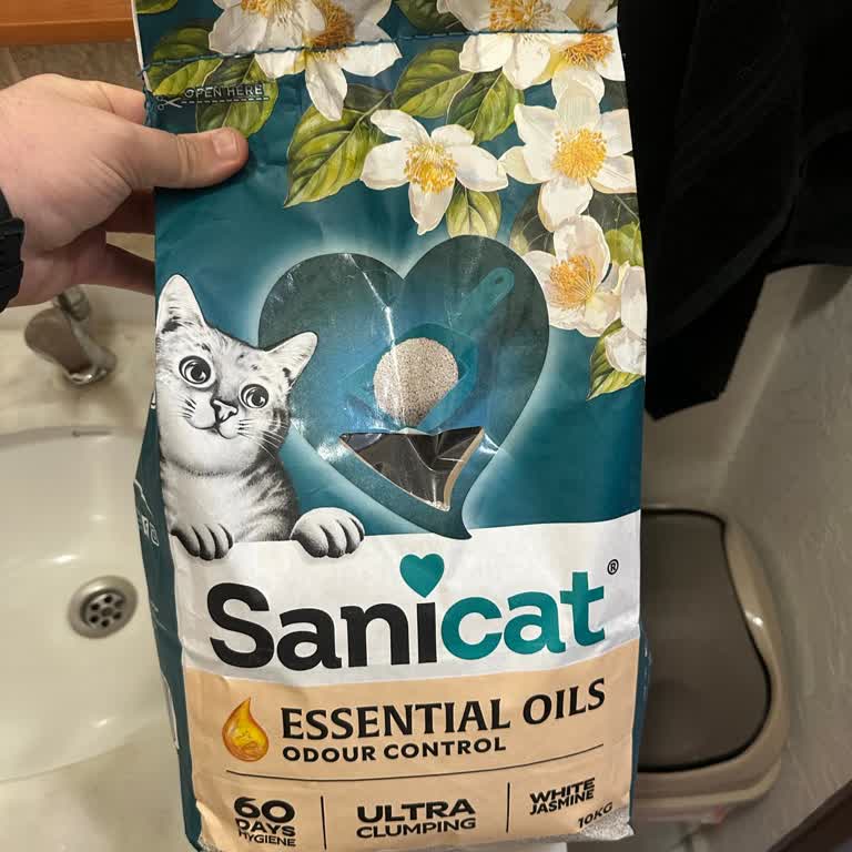 Sanicat Essential Oils Kedi Kumunda Koku Eksikliği Ve Artan Tozla Kalite Düşüşü