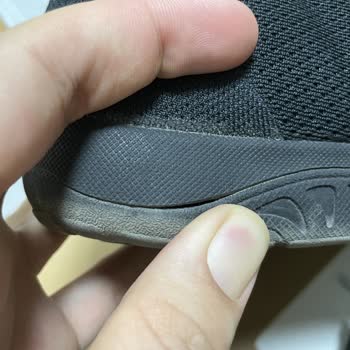 Skechers Yürüyüş Ayakkabısının Tabanda Hızlı Parçalanması Ve Garanti Kapsamında Değişim İsteği
