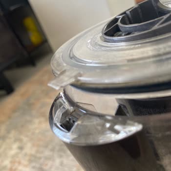 Dyson V15 Hazne Kapağı Kırıldı Kullanıcı Hatası Değil