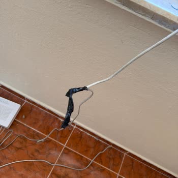 Digiturk Kurulumunda Eski Yırtık Kablo Kullanılması Ve Memnuniyet Anketi Baskısı