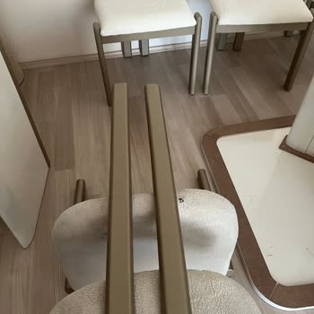 Kars Kağızman Mağazası'ndan Gelen Mobilyalar Kirli Ve Hasarlı, Hemen Değişim Talebi