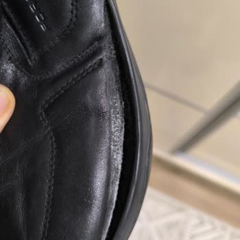 Forelli Ayakkabısının Alt Tabanı Açıldı Ve Deri Rengi Değişti, Değişim Talebi