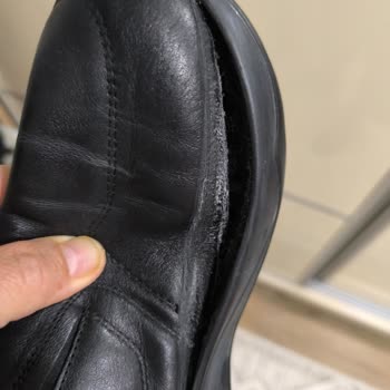 Forelli Ayakkabısının Alt Tabanı Açıldı Ve Deri Rengi Değişti, Değişim Talebi
