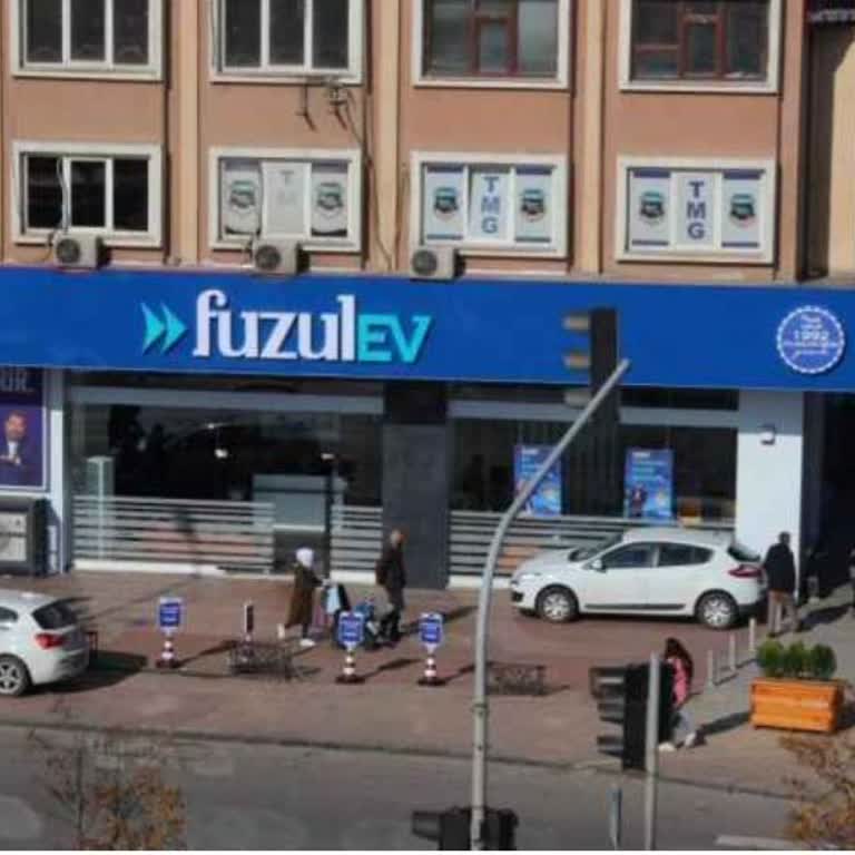 İzmit Şubesindeki Müşteri Hizmetleri Çelişkisi Ve Kötü Davranış