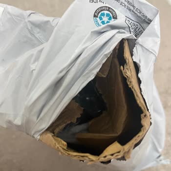 Penti Siparişlerinde Açılmış Ve Yırtılmış Paketler Mahremiyet İhlali