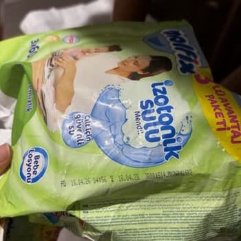 Açılmış Ambalajlı Ve Kurumuş Molfix Bebek Mendilleri