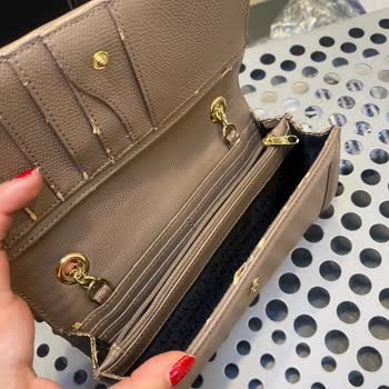 Boyner'de Armani Exchange Çantamın Deri Soyulması Ve Çözüm Bulunmaması