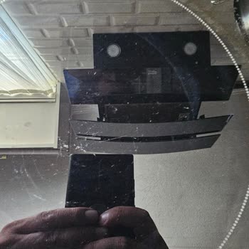 Vitroseramik Ocak Camı Tekrar Arızalı, Ücretsiz Değişim Kararı Sonra Beko Ücret İstiyor