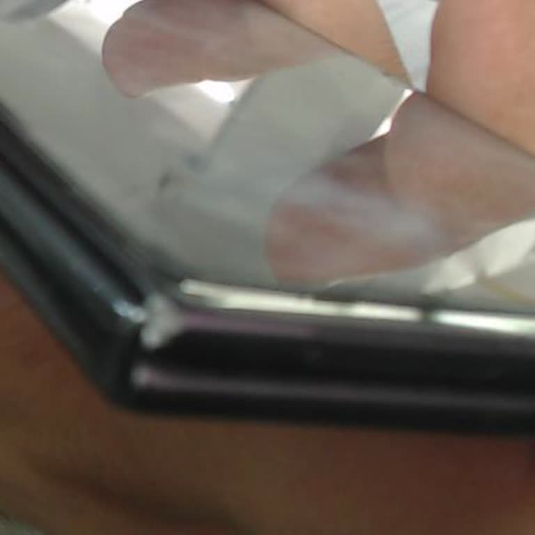 Garanti Telefonuma Kozmetik Çizik Bahane Edilerek Aşırı Ekran Değişim Ücreti İstendi