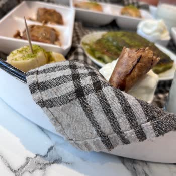 Mado İzmir Optimum Şubesinde Kirli Örtü Ve Hijyen İhmali