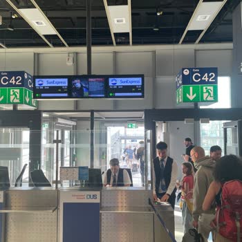 Sunexpress Uçuş Gecikmesi Ve Aliağa Ulaşım Sorunu Talebi