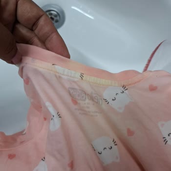 Domol Leke Çıkarıcı Sprey Bebek Kıyafetlerini Mahvetti: 600 TL Zarar Ve Ücret İadesi Talebi