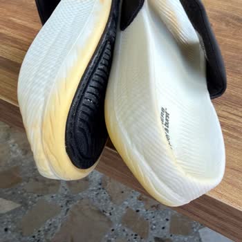 Skechers Hyper Slide Terliğinin Hızlı Sararması Ve İade Reddi