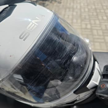 Kask Vizör Çizikleri ve Garanti Talebi