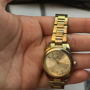 Çelik Saat Açıklaması Yanıltıcı: 9 Ayda Renk Atması Ve Kordonu Soyulması
