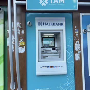 ATM’de Kalan 30.200 TL İçin Acil Para İadesi Talebi
