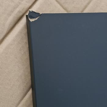 IKEA Brimnes Kitaplıkta Kırık Raf Ve Dökülen Sunta Şikayeti