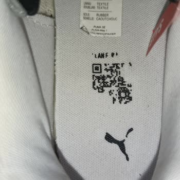 Sarılaşmış Ve QR Kodu Silinmiş Puma Ayakkabısı İçin Değişim Talebi