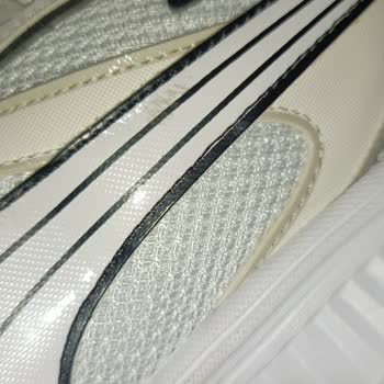 Sarılaşmış Ve QR Kodu Silinmiş Puma Ayakkabısı İçin Değişim Talebi