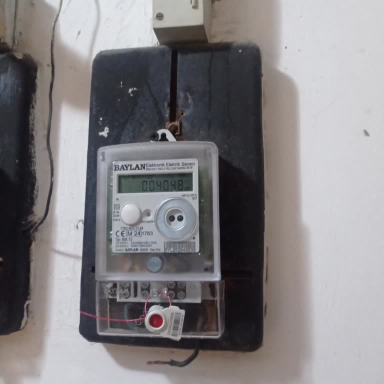 Abonelik Değişikliği Sonrası Elektriğin Açılmaması Ve Çocukların Mağduriyeti