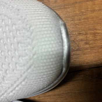 Skechers Ayakkabısında Sağ Sol Tekler Arasındaki Yapısal Fark Güvenliği Tehdit Ediyor