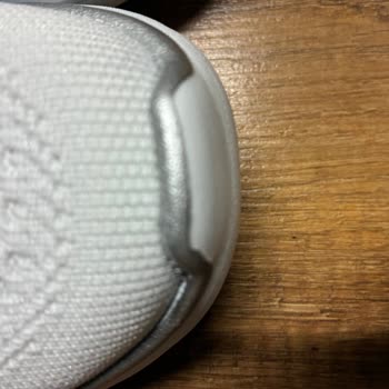 Skechers Ayakkabısında Sağ Sol Tekler Arasındaki Yapısal Fark Güvenliği Tehdit Ediyor