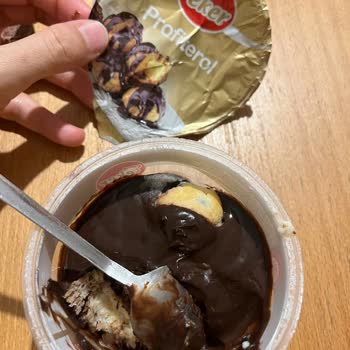 Trendyol Hızlı Market'ten Geçmiş Tarihli Ve Küflü Profiterol Teslimatı İçin Açıklama Ve Özür Talebi