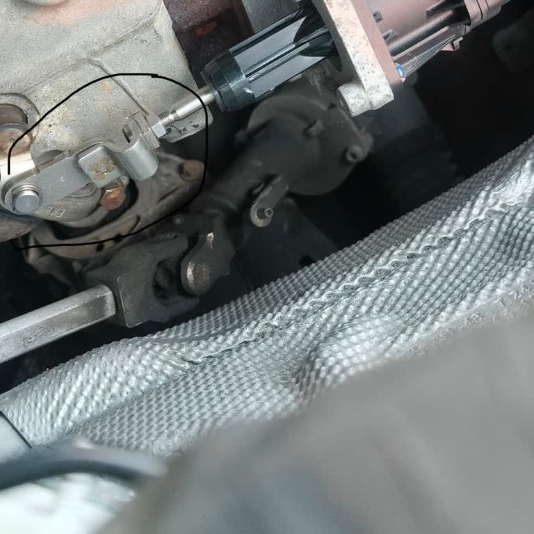 BMW 1.18i Turbo Wastegate Çubuğundaki Boşluk Ve Şıngırtı Sorunu