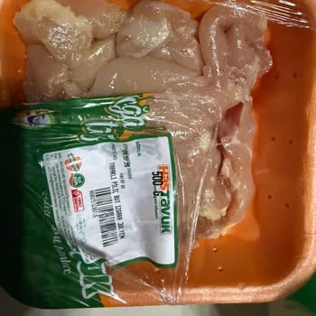 Migros Çengelköy Şubesinde Kullanma Tarihi Yakın Tavuk Ürünün Koku Sorunu Ve Yanıltıcı Etiketi
