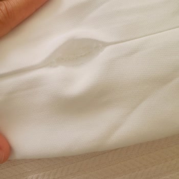 Yırtık Ve Kırık Pantolonlar İçin Uzun Süreli İade Beklemesi