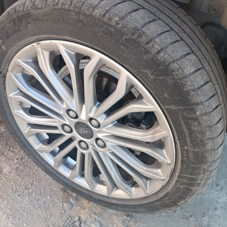 Lassa Garanti Verilen Lastiklerin Kısa Sürede Patlaması Ve Güvenlik Tehlikesi