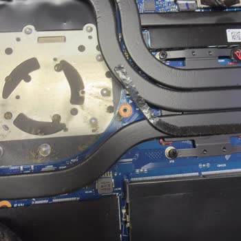 Asus ROG Strix G16 Motherboard Burns Out From a Known Chronic Defect