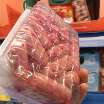 Tombik Sosislerde Hijyen Şüphesi, Renk Anormalliği Ve Satıştan Çekilmesi Talebi
