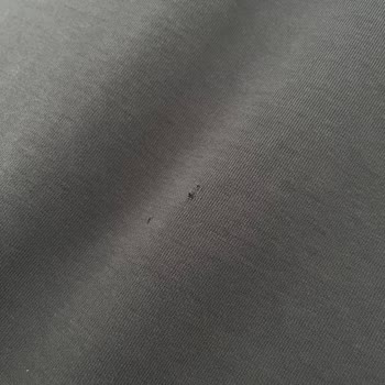 Mavi Tişörtüm Tek Kullanımdan Sonra Delik Açtı Ve Hemen İade Bekliyorum