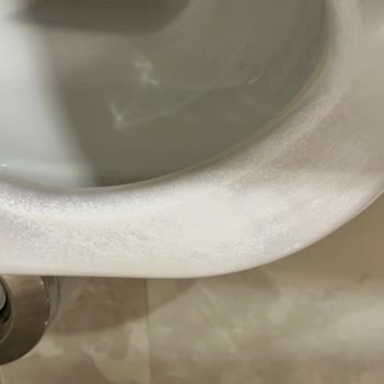 Pantolonun Boya Verdiği İçin Evde Kalıcı Lekeler Oluştu, Telafi Talep Ediyorum