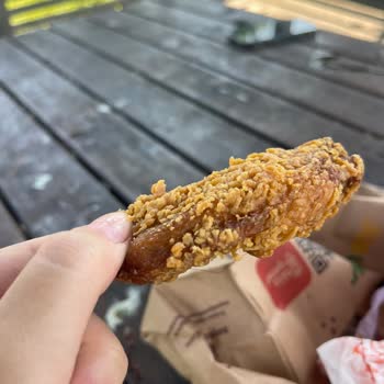 Popeyes Kayaşehir Şubesinde Hijyen Sorunu: Açık Kola Kapaklı Ve Saçlı Kanat, 572 TL İade Talebi